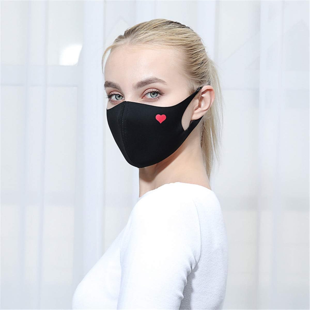 GHTGHTS Fashion Cute Heart Face Shield Face Cover Face Dust Protection - Unisex Cloth Dustproof - Reusable
