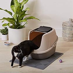 Amazon Basics No-Mess Hooded Cat Litter