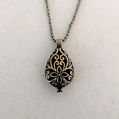 Bronze tone Teardrop Small Aromatherapy Necklace Essential Oil Diffuser Locket Pendant Jewelry w/reusable felt pads!