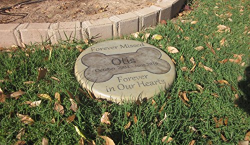 Personalized Pet Memorial Step Stone 11"Diameter" Forever Missed Forever in Our Hearts