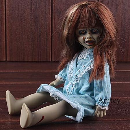 muñeca niña del exorcista
