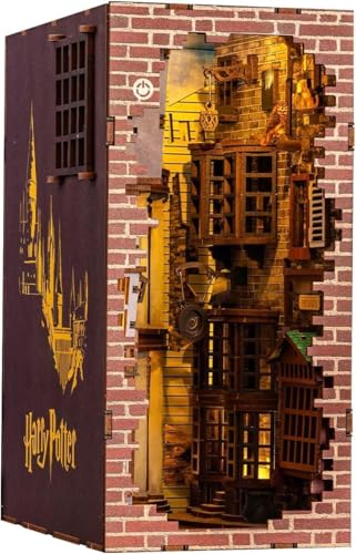 Revell Harry Potter Diagon Alley 3D Book Nook Wooden Puzzle Kit