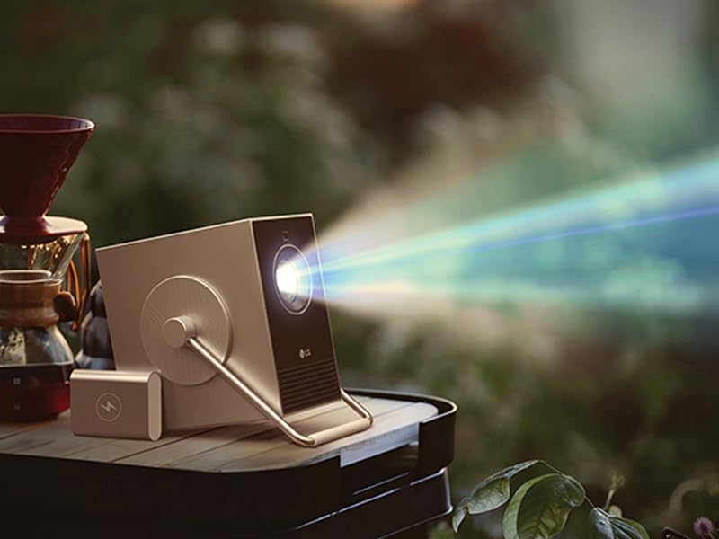 CineBeam Q Projecteur 4K UHD, 600 Lumens ANSI, Contraste 450 000:1, Laser RGB Triple, Design Compact avec Poignée Rotative 360 Degrés, Écran jusqu'à 120 Pouces, Modèle PU600U