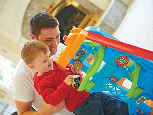 51s9HzaE9uL - Fisher-Price Little People Loops 'n Swoops Amusement Park [Amazon Exclusive]