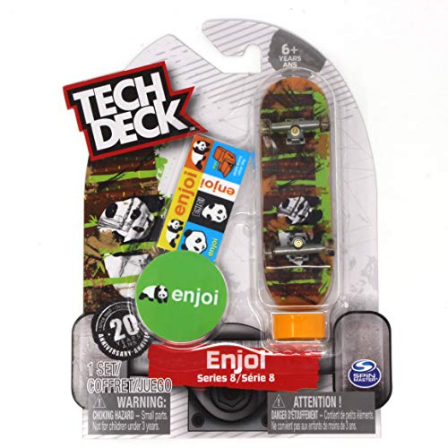 Series 8 Bamboo Poo Panda Fingerboard