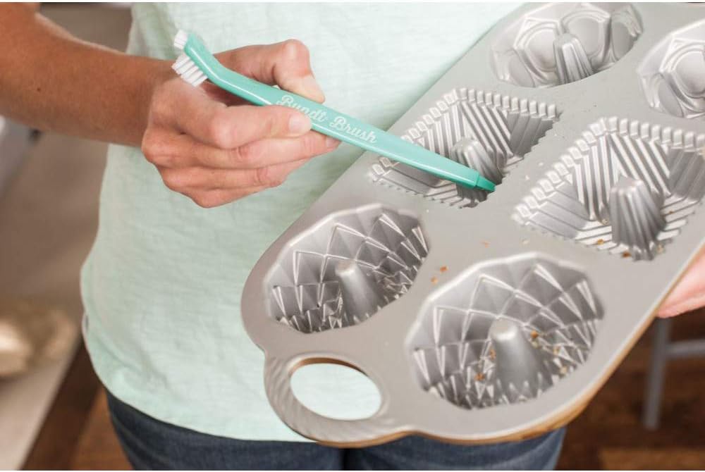 Nordic Ware Ultimate Bundt Cleaning Tool: Kitchen & Dining