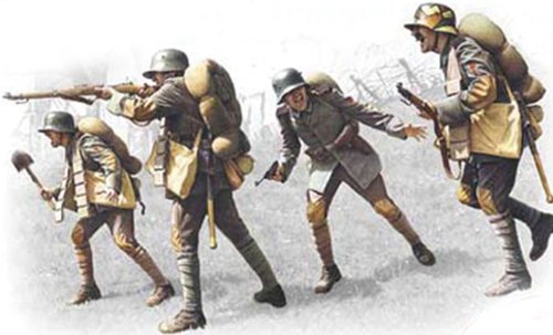 ICM Models German Assault Troops 1917-1918 Building Kit