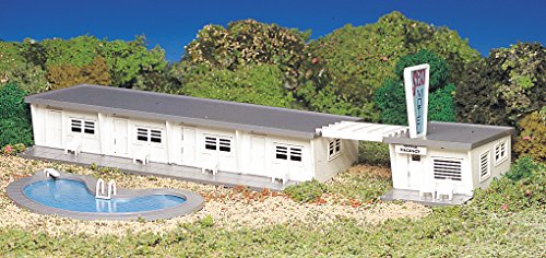 Bachmann Trains Motel with Pool