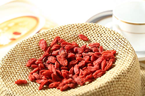 Wholeberry Organic Goji Berries 2lbs | Raw, Vegan, Gluten Free Super Snack | High in Plant Based Protein, Dietary Fiber, Vitamin A & Iron | Premier Berries for Eating, Trail Mixes, Cereals,Smoothies...
