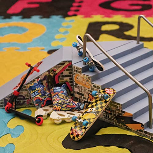 Finger Mini Skateboards and Tech Deck Skateparks, with 2 FingerboardsSkateboards, Ramps, Skates