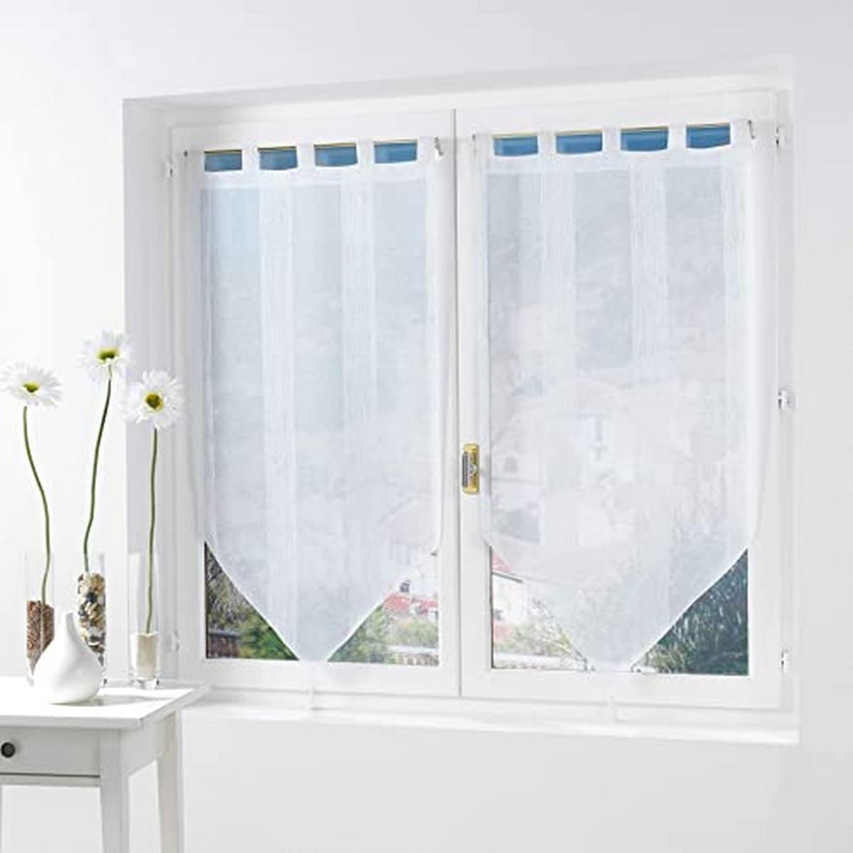 Douceur d'Interieur Voile Sable Salina 2-Net Curtain Pompon, Blanc