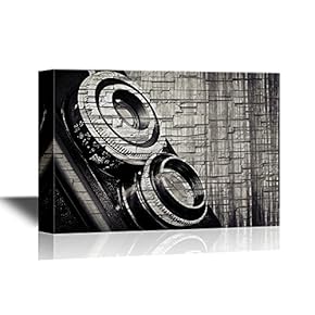 Canvas Wall Art - Detail of Old Fashioned Classic Camera in Vintage Style - Gallery Wrap Modern Home Art | Ready to Hang - 12x18 inches