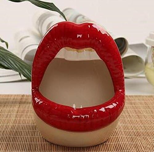 Creative personality trend cute mini cartoon lips ashtray (red)