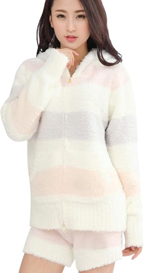 Amazon Co Jp Seap ルームウェア レディース パジャマ もこもこ パーカー ショートパンツ 上下セット ピンク 服 ファッション小物