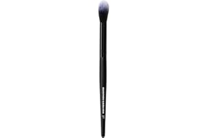 e.l.f. High Points Highlighter Brush, Soft & Tapered Face Makeup Brush For Illuminating & Creating Soft-Focus Glow, Vegan & C