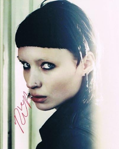 Rooney Mara The Girl With The Dragon Tattoo Autograph Signed