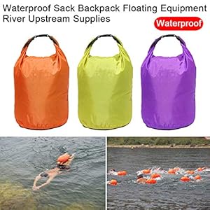 FLYHOME wasserdichte Dry Bags 40L Ultralight Wasserdicht Tasche, Reißfest Wasserdicht Packsack für Kajakfahren Camping Schwimmen Surfen 2 Schnorchelmasken 51tZJ438L1L. SS300 【100% wasserdicht, halten Sie Ihre Ausrüstung trocken】: Unser wasserdichte Tasche schützt Ihre Wertsachen vor Regen, Schnee, Schmutz, Staub oder Sand. Hydrostatischer Druck wasserdicht Index bis 5000, kann Ihre Artikel im Inneren trocken und sauber halten.
【Langlebig und leicht】: Unser wasserdichter dry bag aus 210T Polyestergewebe und ist nahtlos schweißfest, fest und zäh. Er wird mit einem Rollverschluss mit Schnellverschluss geliefert, der in drei Sekunden abdichtet. Er kann gerollt oder gefaltet werden, um Platz zu sparen, wenn dies nicht der Fall ist in Benutzung. Die glatte Oberfläche erleichtert die Reinigung. Nur etwa 100 g pro wasserdichten Taschen.
【Starke Schnalle zum Tragen】: Unser wasserdichte Tasche verfügt über eine professionelle Schnellverschlussschnalle, die 100.000-mal verwendet werden kann. Sie ist fest und sicherer.
