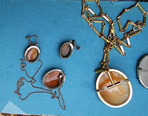 image for EMENOW CAMEO & Earring Set Wearing Church Veil, Mantilla Veil Vintage 