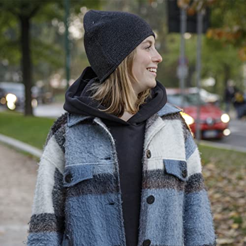 NE.ON! Cappellino Reflective, Cappello Invernale con Tessuto Catarifrangente, Berretto Unisex con Logo Ricamato, Taglia Unica