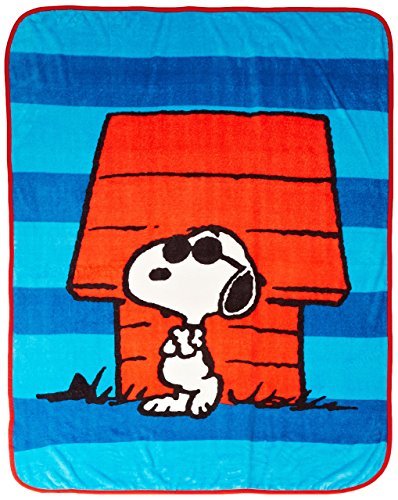 Peanuts Just Be 46" x 60" Throw Blanket