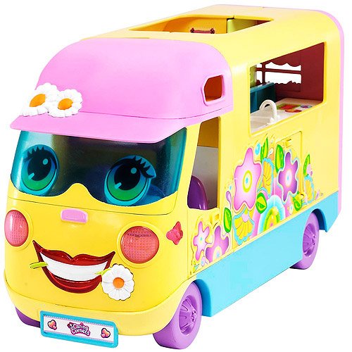 Caring Corners - Daisy Greenway Interactive Camper With BONUS 2 Dolls