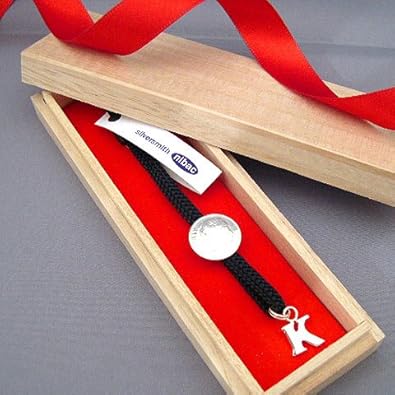Amazon Co Jp 還暦 祝い プレゼント 誕生年銀貨ストラップ 桐箱入り