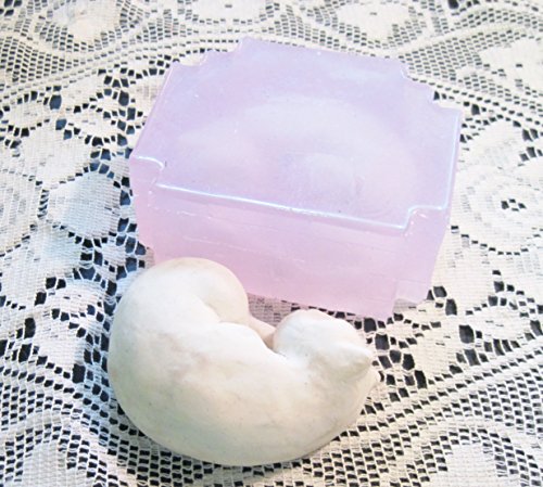 Silicone Mold of Sleeping Kitty for Food and Crafts - Thumbnail 2