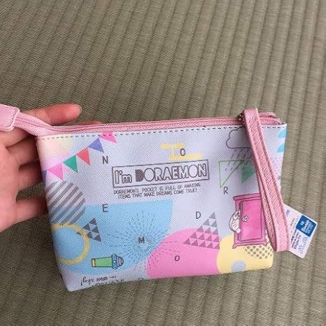 Amazon ドラえもん ポーチ ゆめかわ 大人かわいい ダブルチャック 化粧ポーチ アニメ 萌えグッズ 通販
