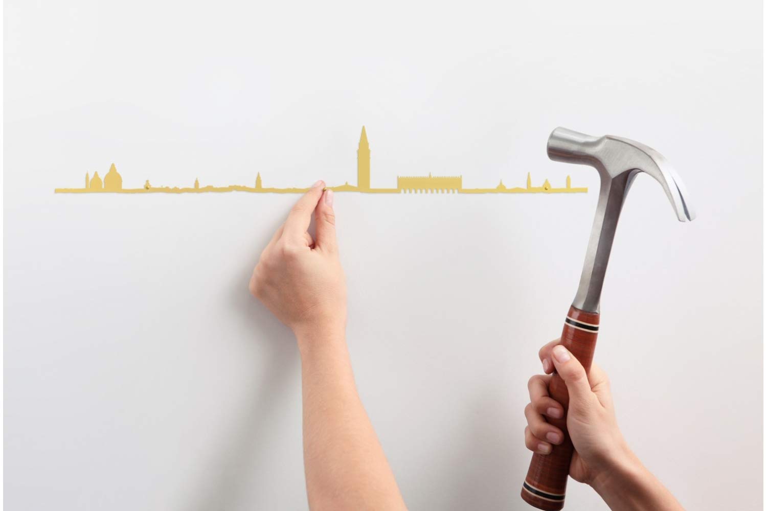 The Line - Silhouettes for City Lovers - Venice - Gold