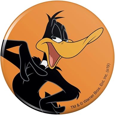 Amazon Com Looney Tunes Daffy Duck Pinback Button Pin Clothing
