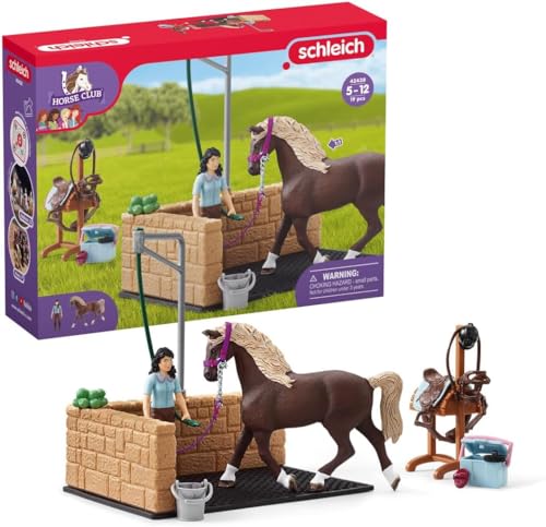 SCHLEICH 42438 Horse Club Waschplatz mit Horse Club Emily & Luna, 19 Teile Spielset mit vollbeweglicher menschlicher Figur, Pferde Figur und Zubehör, Spielzeug für Kinder ab 5 Jahren