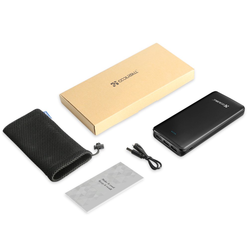 Batterie Externe 20000mAh Coolreall Power Bank 3 USB Port 4,8A Output Chargeur Portable avec LED pour iPhone, iPad, Samsung, Huawei, Tablette, etc (Noir)