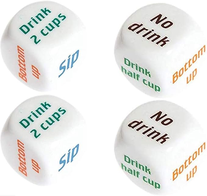 Amazon Co Jp 6面に英語が印刷された4ピースのカラープリントクリエイティブサイコロ サイズは111インチ ドリンクダイスゲーム 大人用の酔った狂乱パーティーゲーム 独身パーティーゲーム アクリル ホーム キッチン