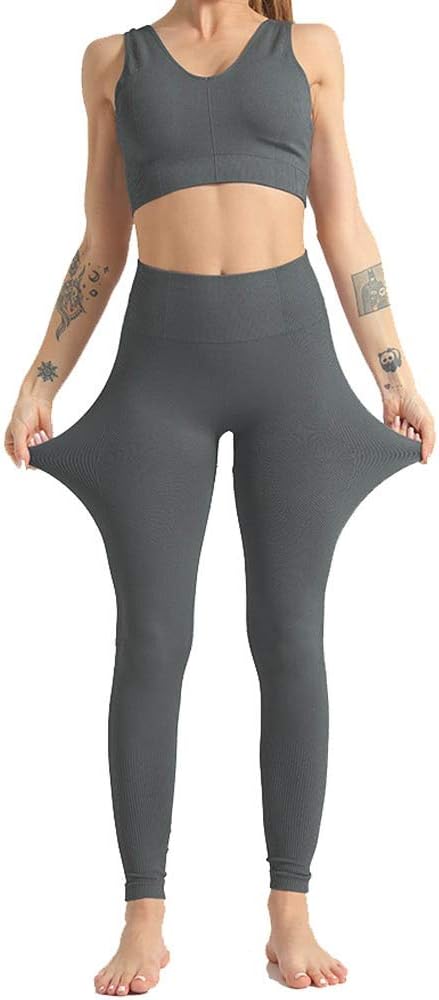 girls workout outfit