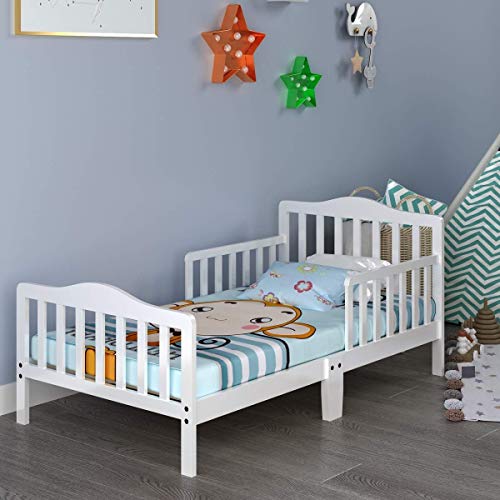 Costzon Cama para niños pequeños, diseño clásico de madera de caucho para niños con barandilla de seguridad doble para muebles de dormitorio de niños, habitación de niños, habitación de padres, se adapta a colchón de cuna, regalo para niños y niñas