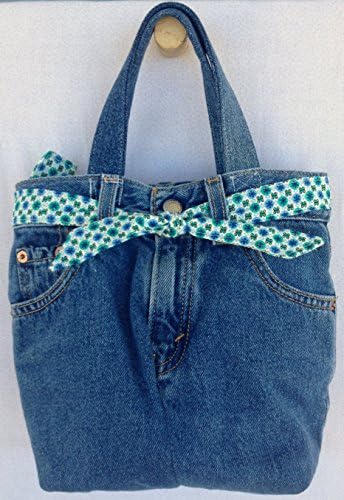 Upcycled Levi's Girl Jeans Lunch Bag/Lunch Tote/Fabric Cooler with Recessed Zipper