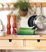Le Creuset Classic Salt Grinder Large Volcanic ABS Plastic Anti-Corrosion view 2