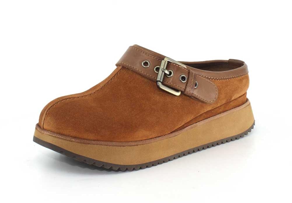 earth lyra buckle clog