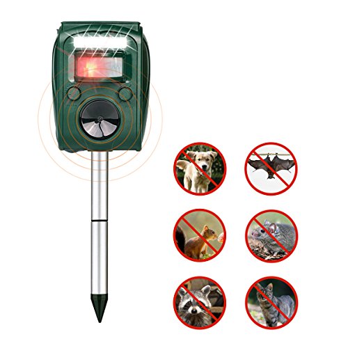 Wikoo Animal Repellent, Solar Ultrasonic Outdoor Animal Pest Repellent, Waterproof Animal Repeller, Very Effective for Cats, Raccoons, Squirrels, Skunks etc