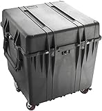 Pelican 0370 Camera Case With Foam (Black)