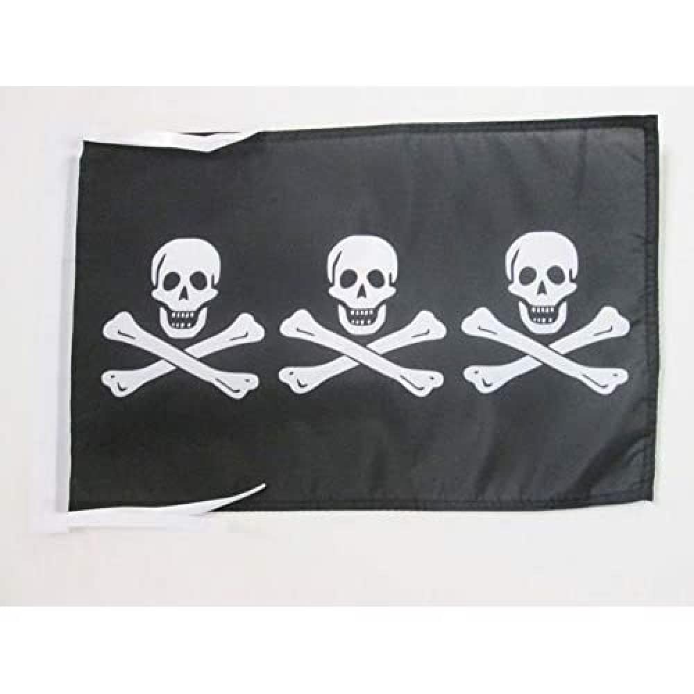 AZ FLAG - 3 Skulls Pirate Flag - 18'' x 12'' - 100% Polyester skull Pirates Small Banner with Two Cords - Fade Resistant - Vivid Colors - 18x12 in - 45x30 Cm