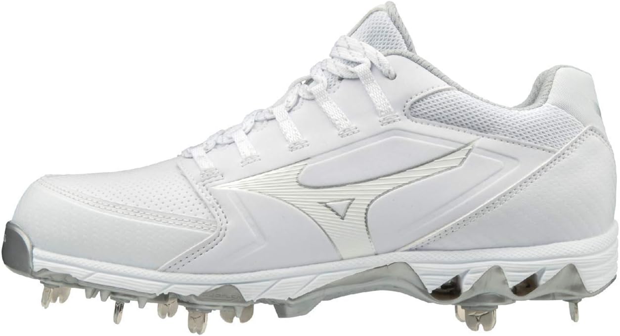 mizuno softball shoes