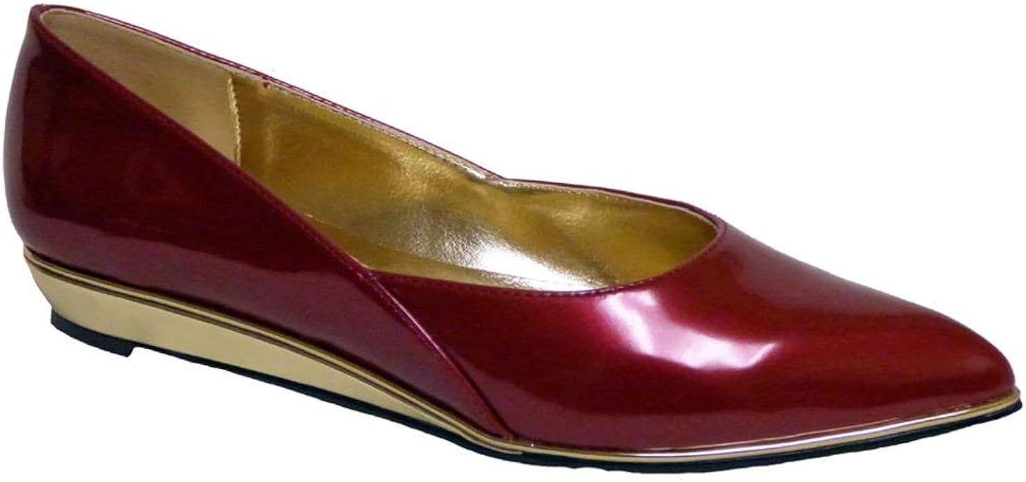 famous footwear flats