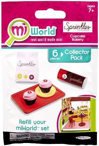 Mi World Collector Pack - Sprinkles Cupcake Bakery - 2 Cupcakes, 1 Plate, 1 Tray, 1 Cupcake Mix and 1 T Shirt
