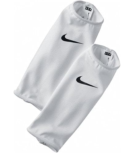 Amazon.com : Nike Guard Lock Sleeve [WHITE] (XS) : Soccer