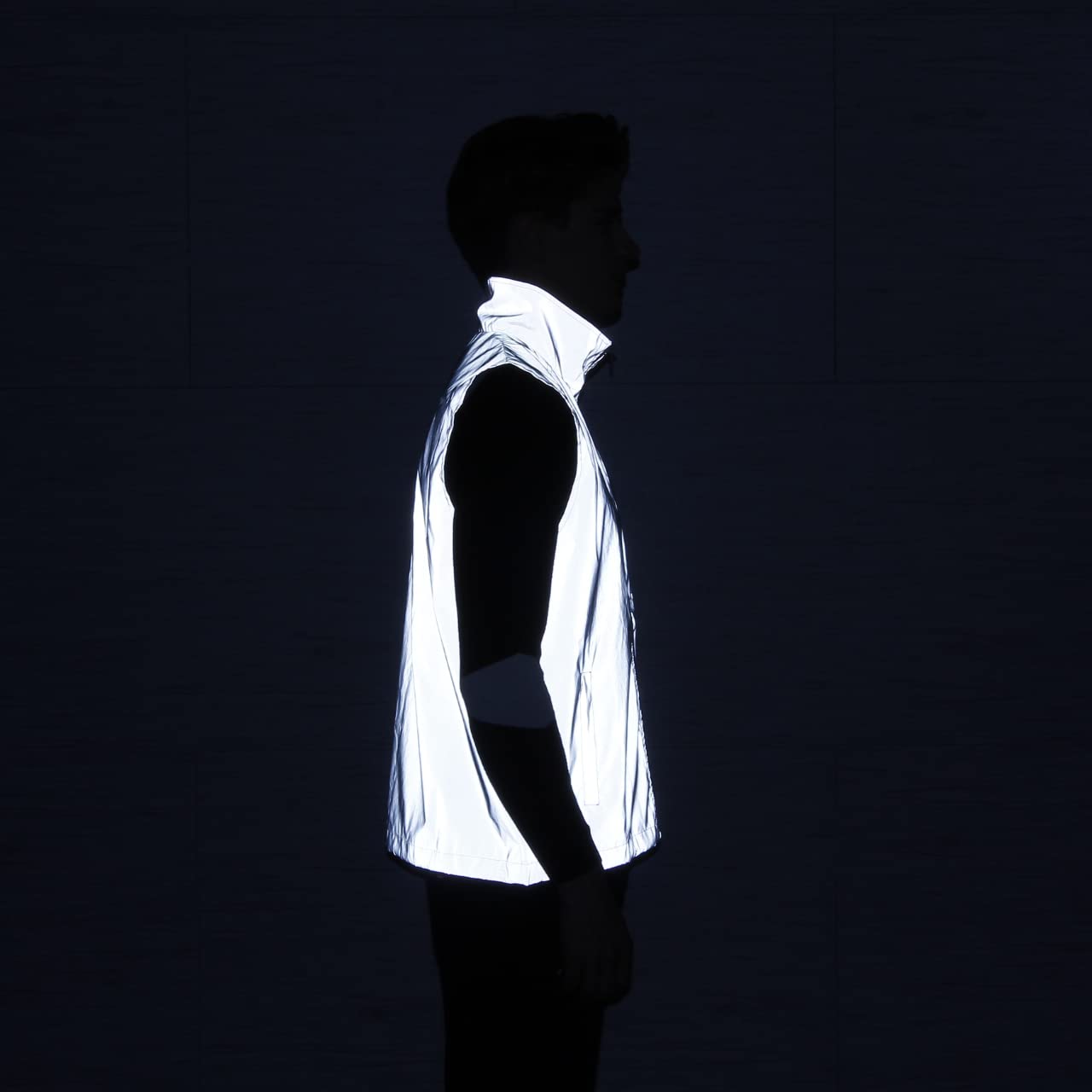 LZLRUN Reflective Vest Jacket Casual Hiphop Windbreaker Night Sporting Coat Hooded Fluorescent Clothing