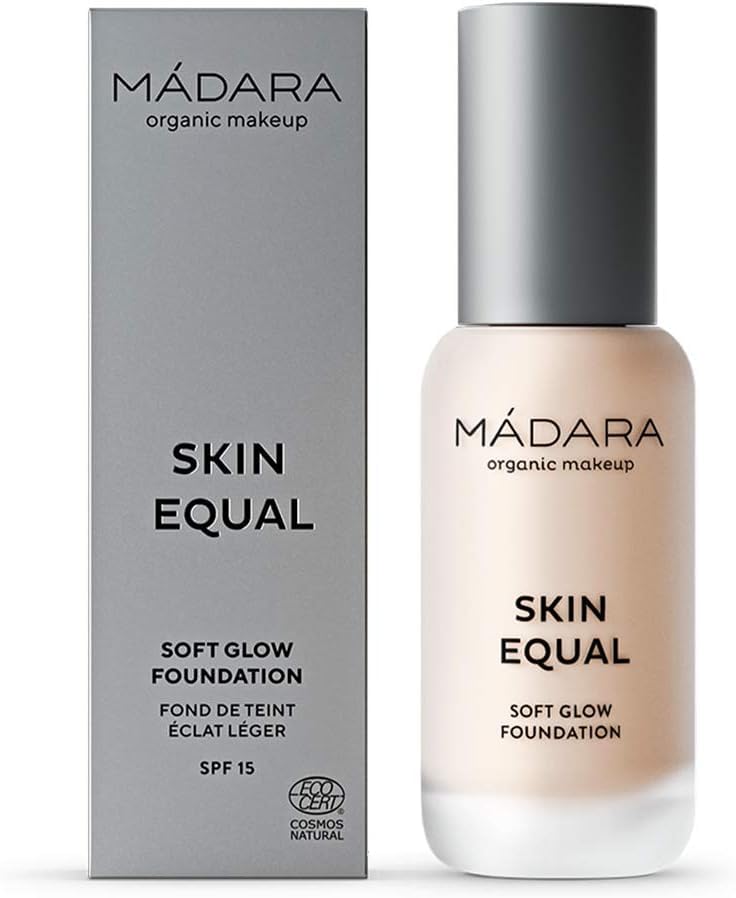 MÁDARA Organic Skincare | Skin Equal Soft Glow Foundation SPF15#10 PORCELAIN - 30ml, Fondotinta minerale leggero, Longwear, finitura della pelle naturalmente radiosa e copertura regolabile, Vegan