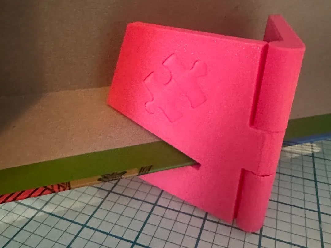 Photo 1 of 3D Printed Jigsaw Puzzle Stand