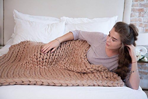 BALALALA Hand Chunky Knit Blanket,super Thick Merino wool Soft Fluffy Thick Hand Bulky Yarn Wool Throw