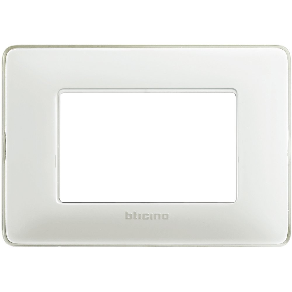 BTicino 3 Module Faceplate, white, AM4803CBN